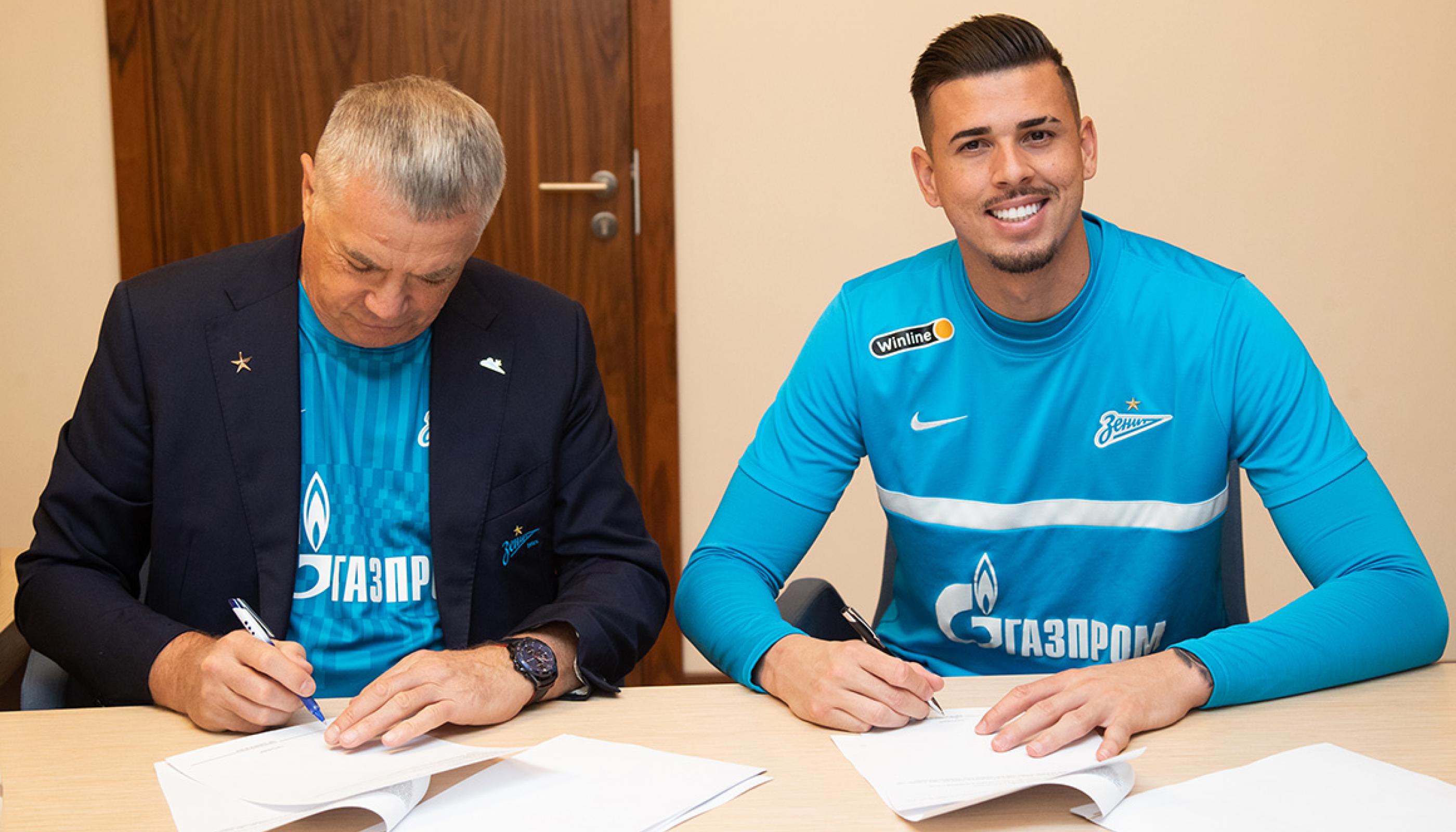Иван Куарезма проведет один сезон в «Зените»